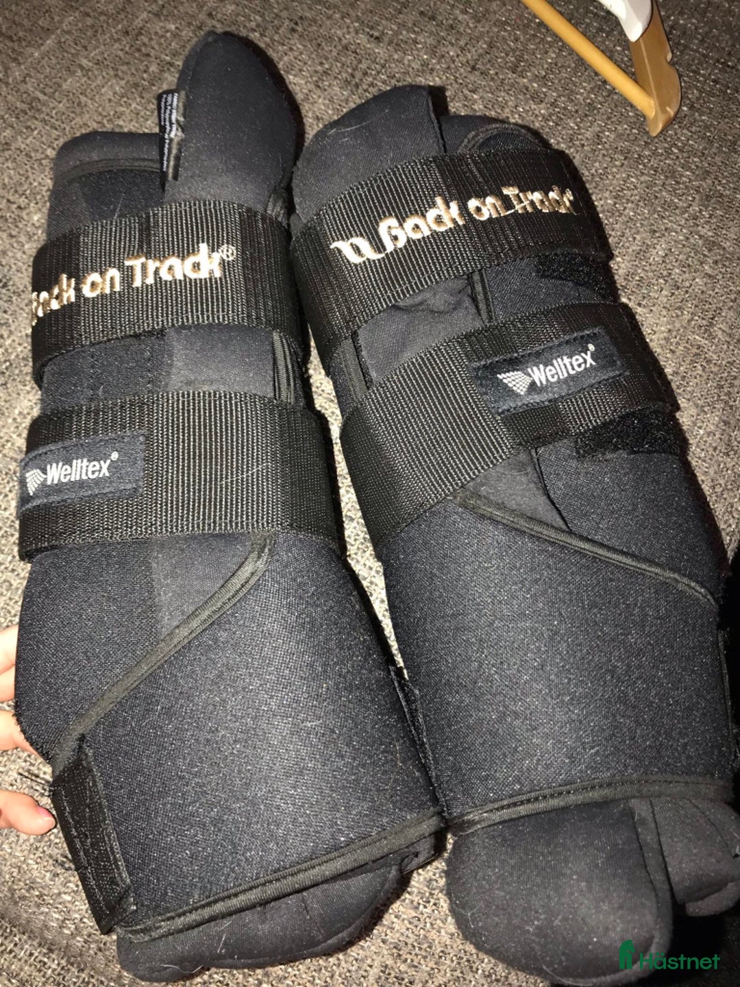 Benskydd hästutrustning till salu: BACK ON TRACK ROYAL QUICK WRAPS * Nya i Borlänge - Annons 1