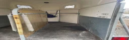 Hästtransporter  fordon & transport till salu: Renoveringsobjekt Henra Caliber - Annons 5