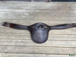 Sadeltillbehör hästutrustning till salu: Equiline magplatta i Vaxholm - Annons 6