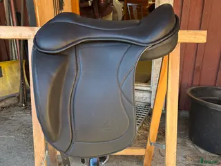 Sadlar hästutrustning Heba Delux - nyskick ! - Annons 2