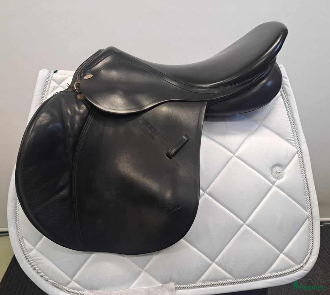 Sadlar hästutrustning till salu: Kentaur Hellas 17,5 XW i Färnäs - Annons 1