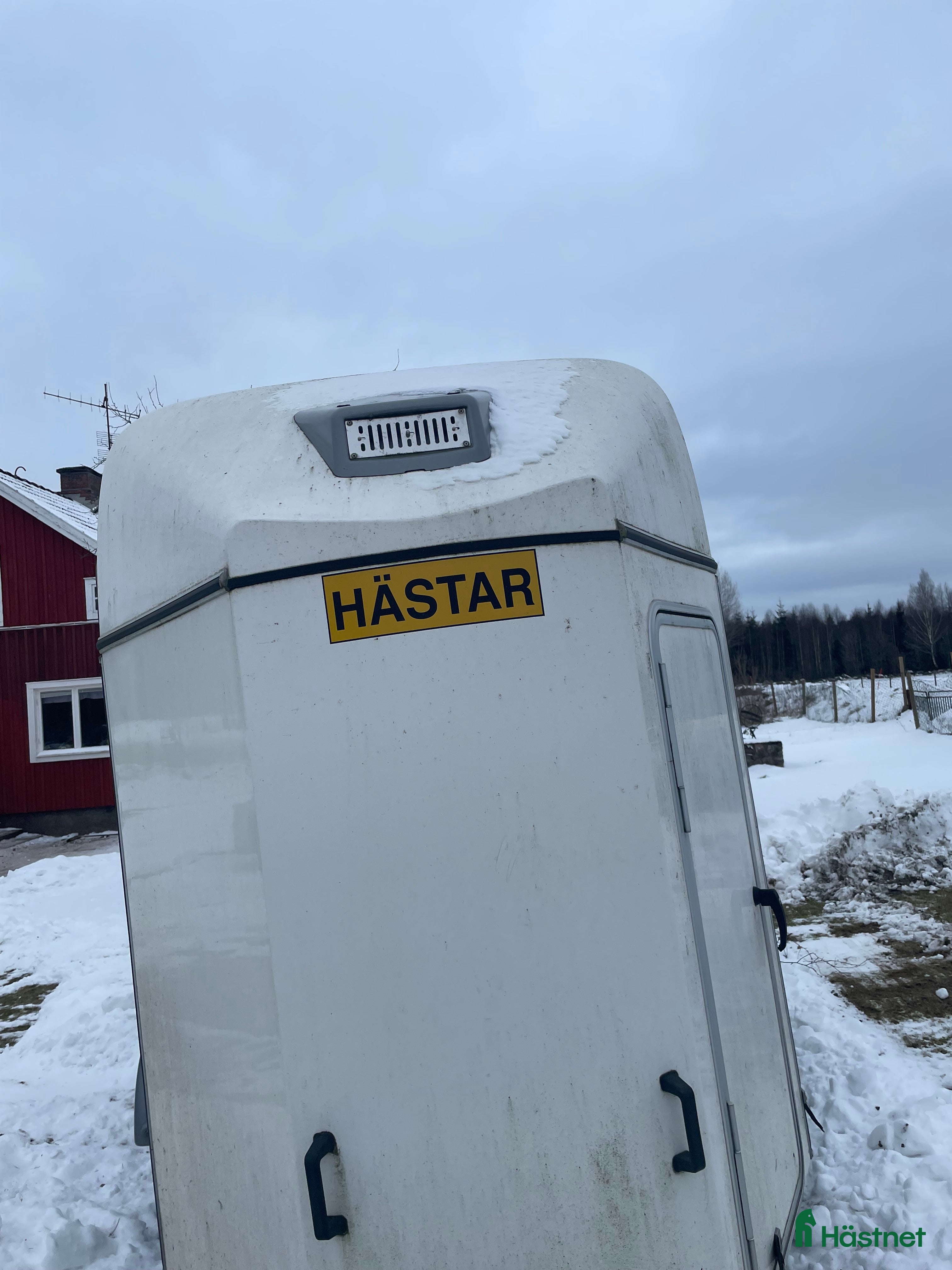 Hästtransporter  fordon & transport till salu: Thule  - Annons 1