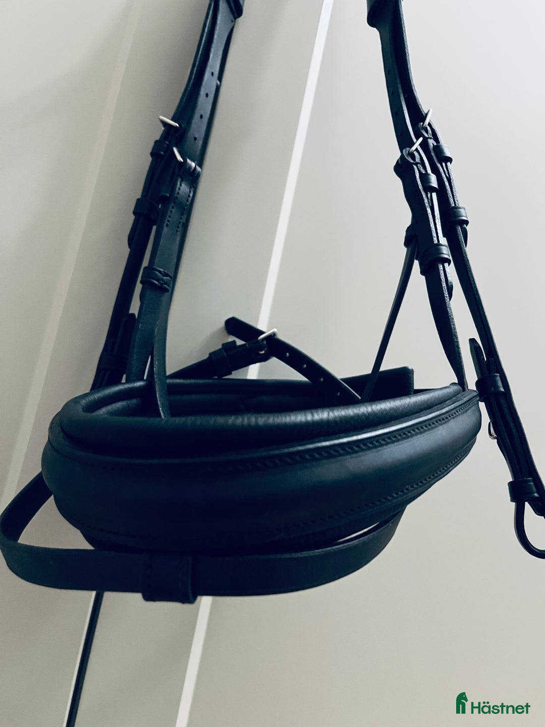 Träns hästutrustning till salu: Otto Schumacher dressyrträns i Stockholm - Annons 5