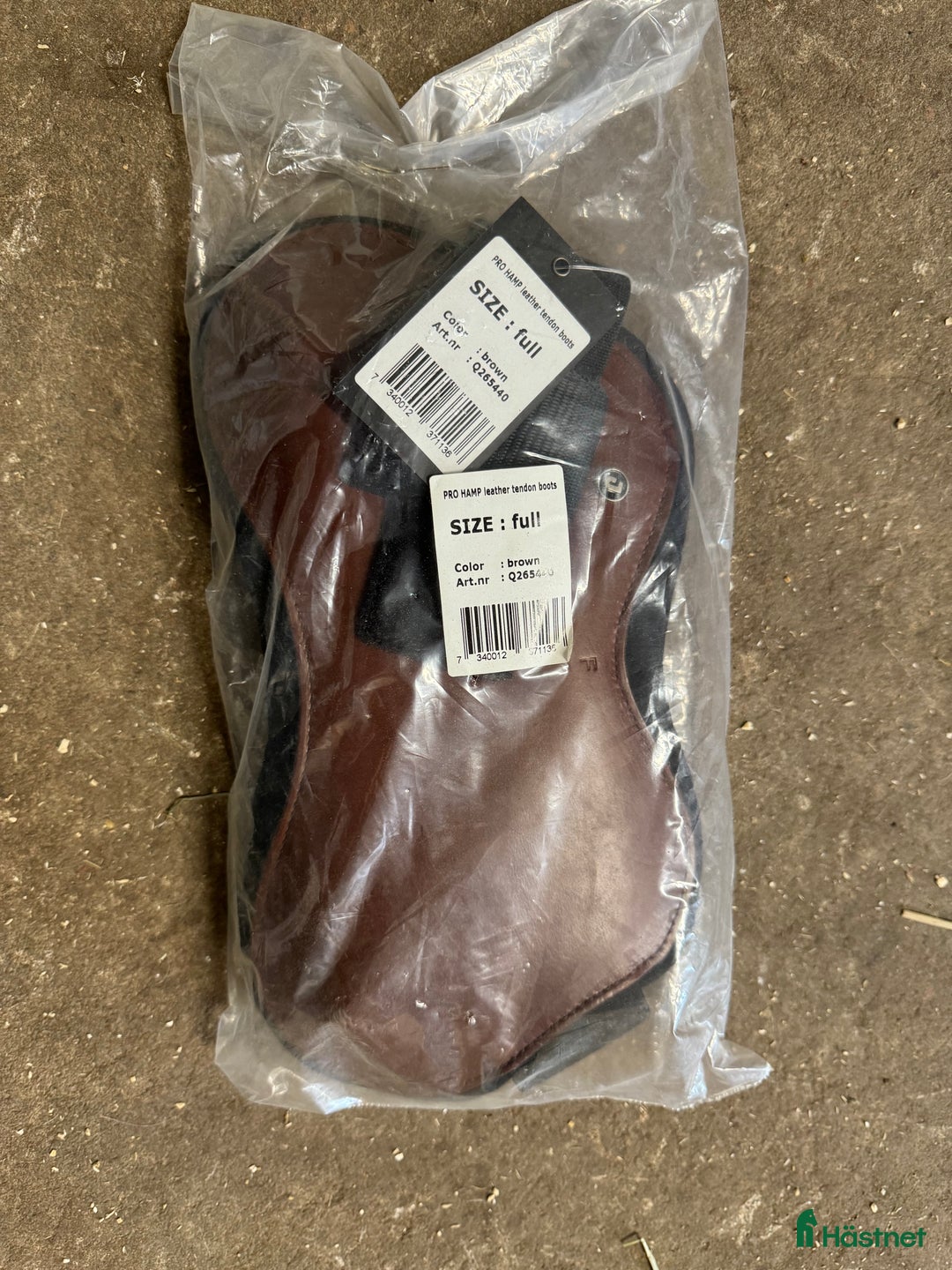 Benskydd hästutrustning till salu: Teknikskydd bak i Falkenberg - Annons 1