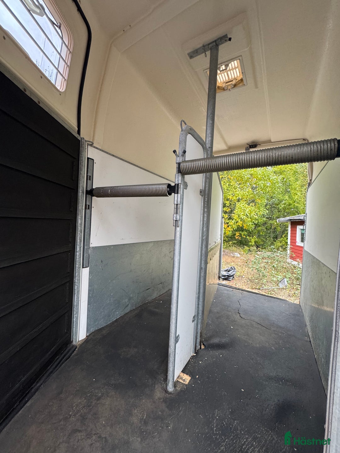 Hästtransporter  fordon & transport till salu: Thule Safir 140 E5 i Vendelsö - Annons 8