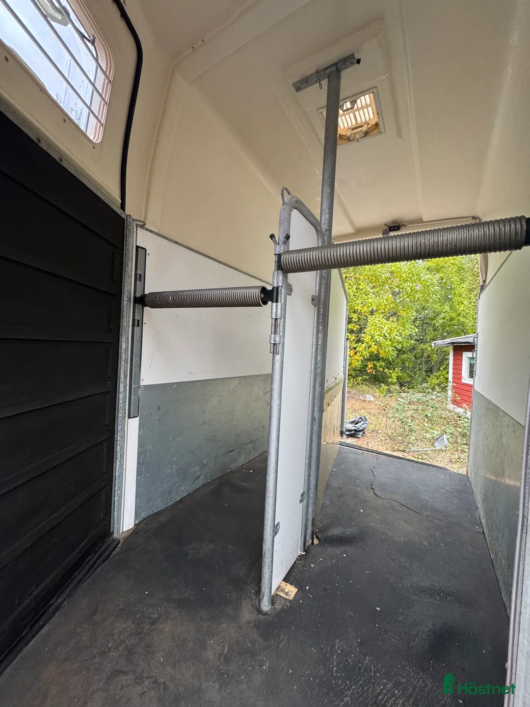 Hästtransporter  fordon & transport till salu: Thule Safir 140 E5 i Vendelsö - Annons 8