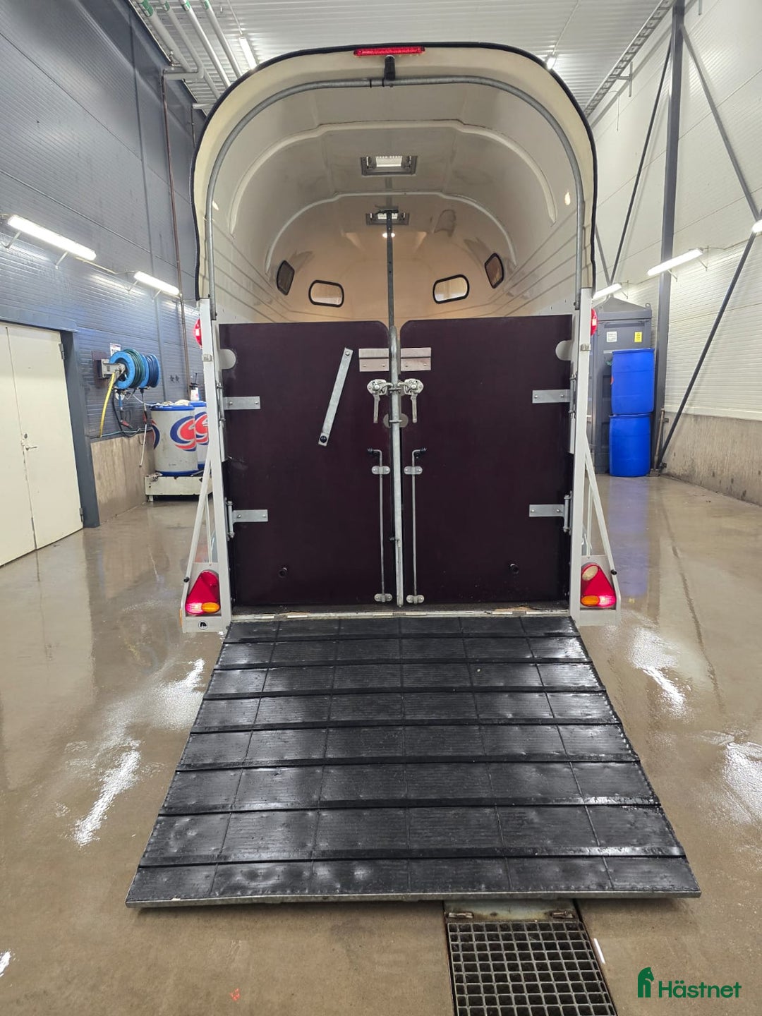 Hästtransporter  fordon & transport till salu: Fint 2-storhästssläp - hög lastvikt! i Linghem - Annons 4