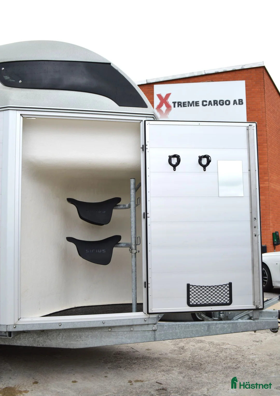 Hästtransporter  fordon & transport till salu: Sirius S77 2020 1695 Kg - Annons 7