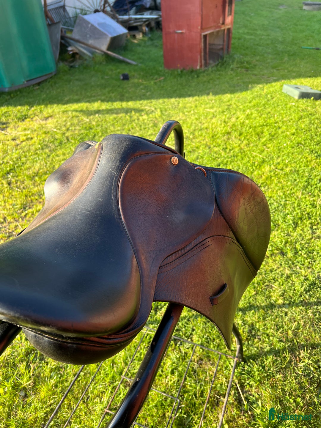 Sadlar hästutrustning till salu: Liten fin sadel i läder 14” i Göteborg - Annons 3