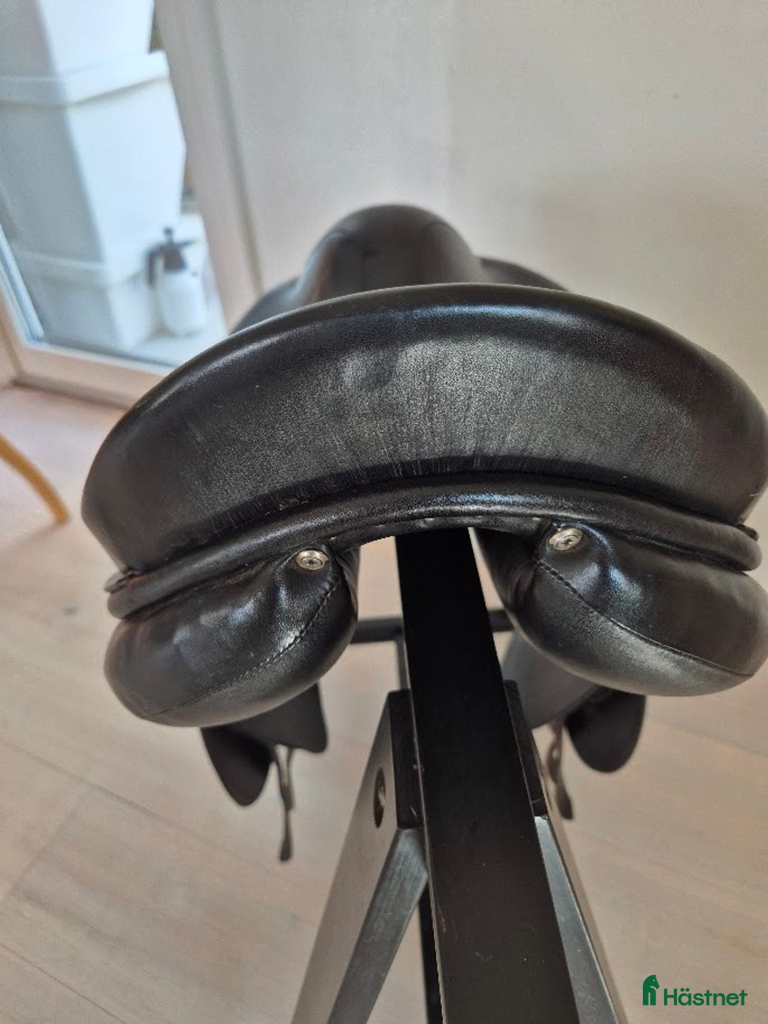 Sadlar hästutrustning till salu: Dressyrsadel i Färjestaden - Annons 6