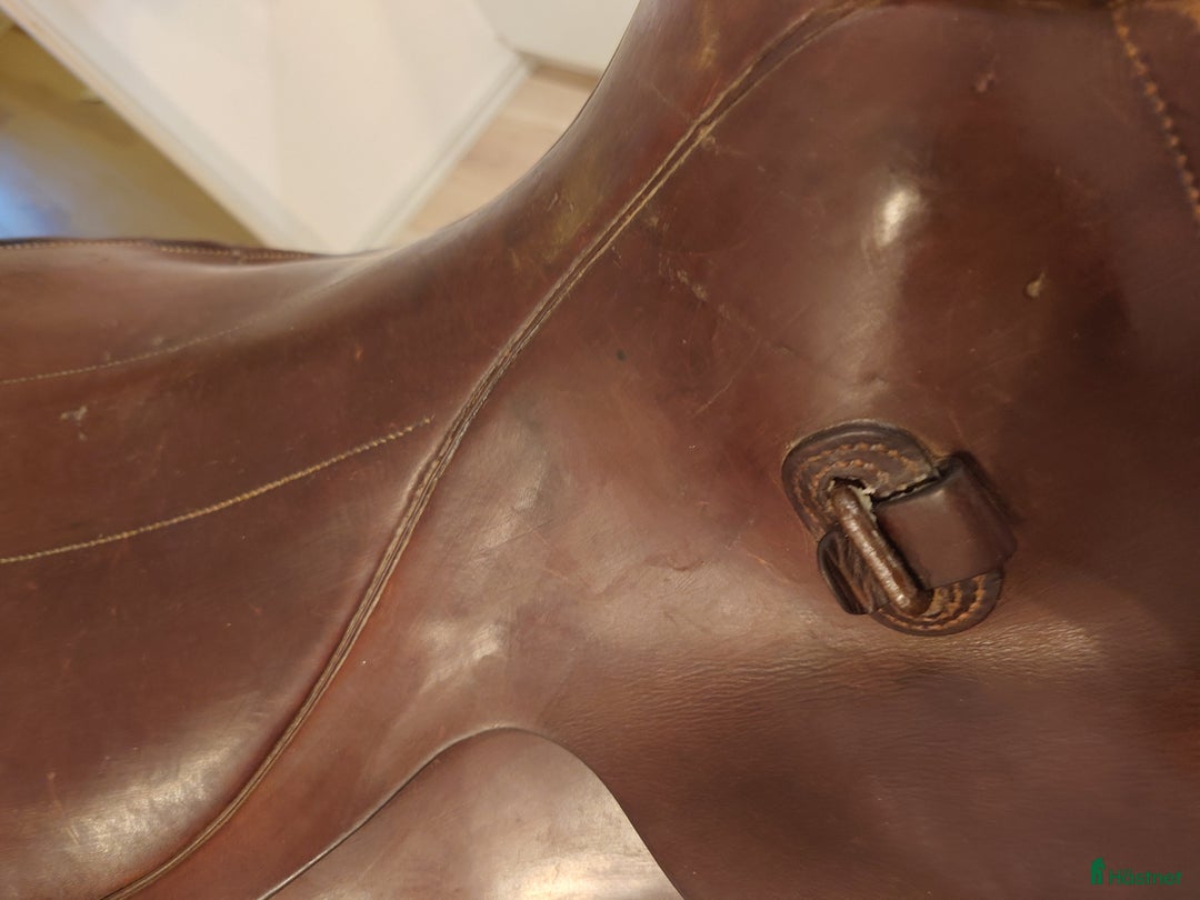 Sadlar hästutrustning till salu: Manskapssadel storlek 2 i Kista - Annons 1