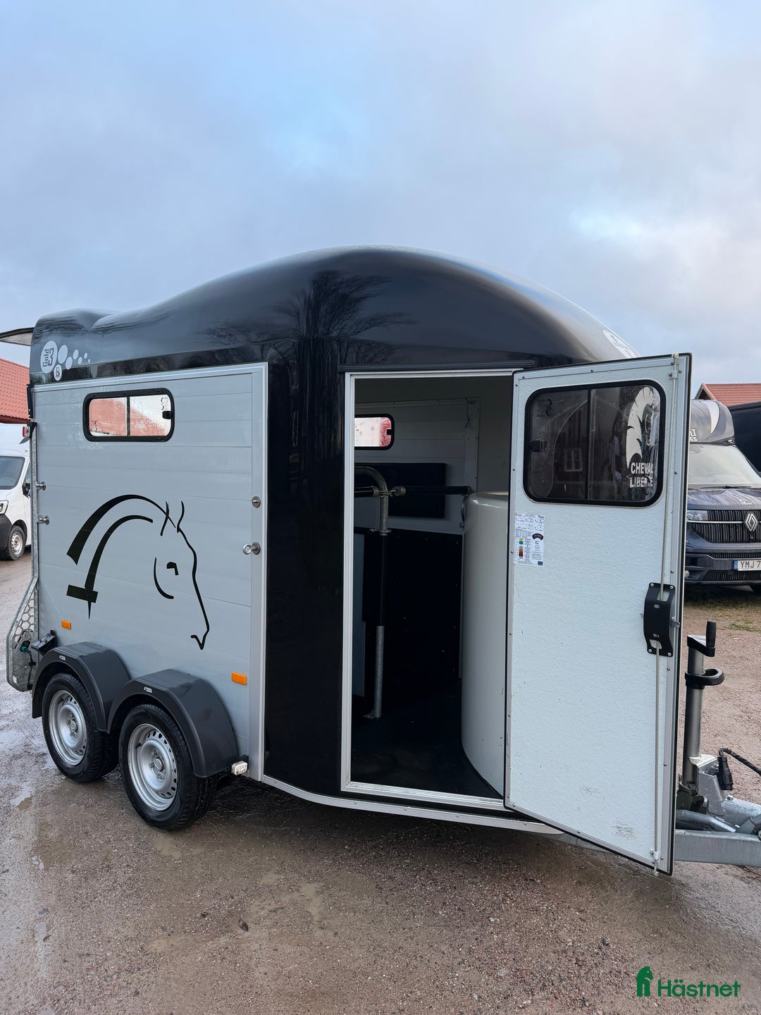 Hästtransporter  fordon & transport till salu: Chevals storsäljare gold 3 hästtransport  i Västerås - Annons 6