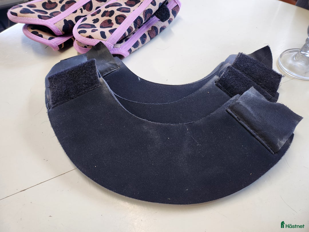 Benskydd hästutrustning till salu: Skydd samt boots  i Luleå - Bild 2