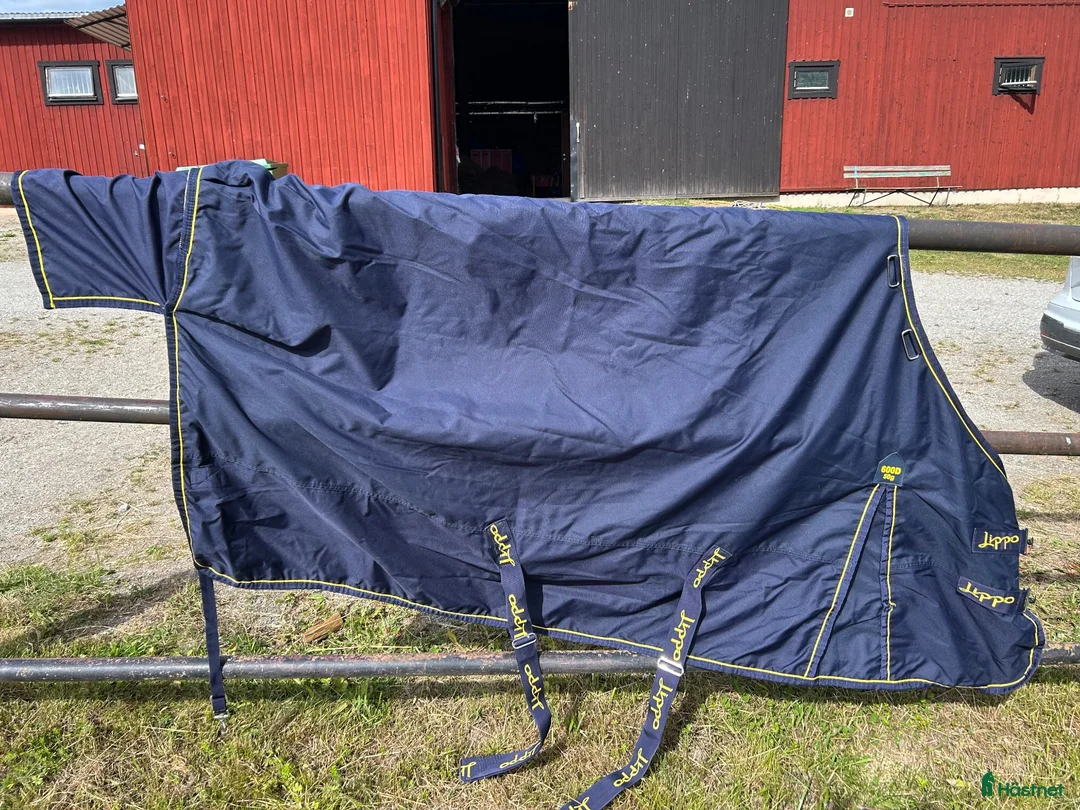 Täcken hästutrustning till salu: Täcken storlek 135, 140 och 145 - Annons 2