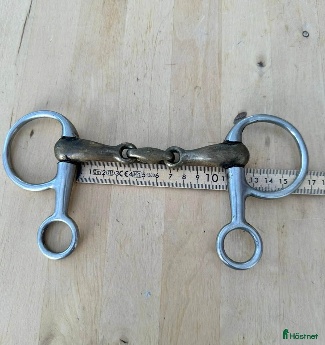 Bett hästutrustning till salu: Baucherbett 3-delat stl 11,0 i Söderköping - Annons 1