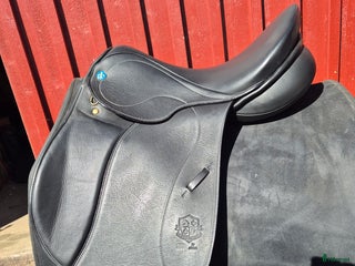 Sadlar hästutrustning till salu: Ny allroundsadel Phillipe Fontaine 17,5 i Löddeköpinge - Annons 5