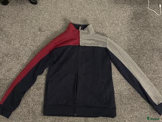 Övrigt Ridkläder ryttarutrustning till salu: Fin Kingsland zip hoodie 158-164 i Luleå - Annons 2