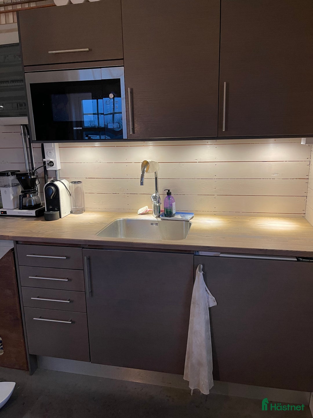  stallplats finnes: 1 eller 2 helinackoderingsplatser erbjudes i Vallda - Annons 3