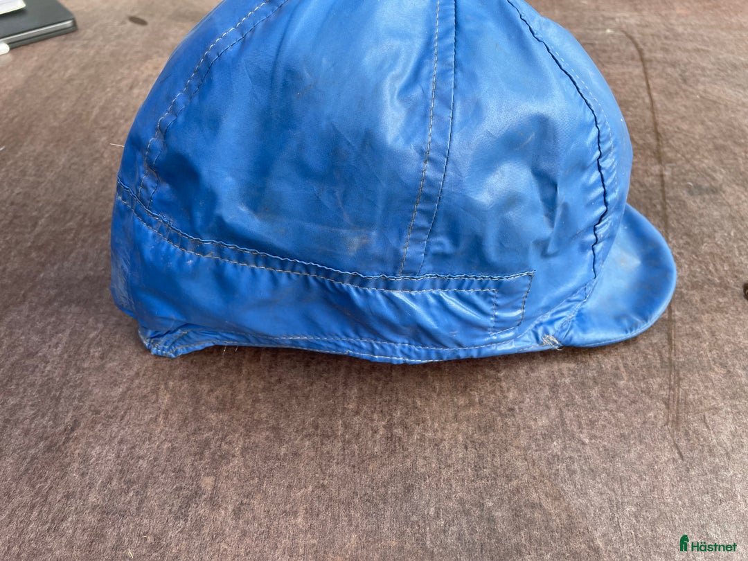 Hjälmar ryttarutrustning till salu: Hjälm överdrag i Rödeby - Annons 2