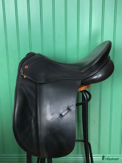 Sadlar hästutrustning till salu: Albion Legend k2 dressyrsadel i Falun - Annons 5