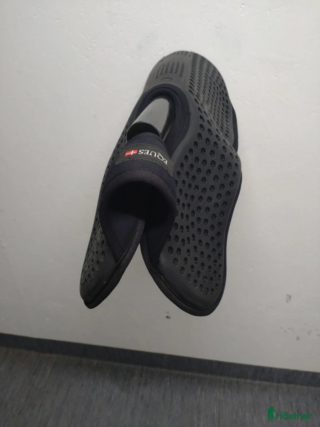 Sadeltillbehör hästutrustning till salu: Eques Foam Memory Pad med Anti Slip  - Annons 1