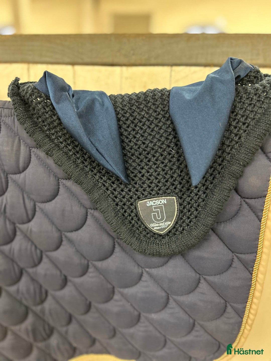 Schabrak & Vojlockar hästutrustning till salu: JH collection schabrak och Jacson huva - Annons 2