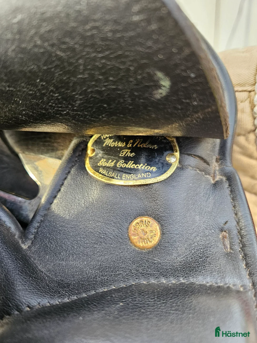 Sadlar hästutrustning till salu: Dressyrsadel Morris & Nolan 16,5"  i Månstad - Annons 5