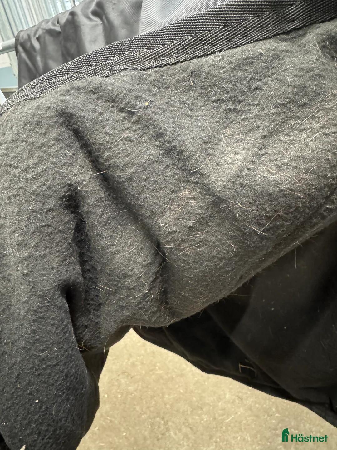 Täcken hästutrustning till salu: Back on Track - Annons 2