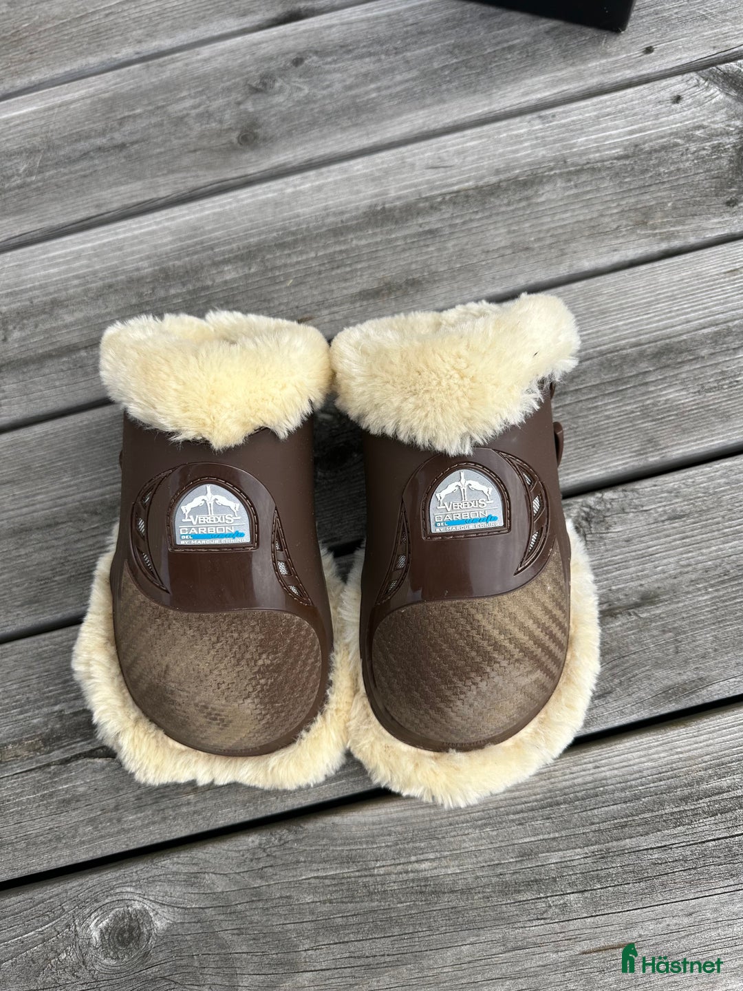 Benskydd hästutrustning till salu: Veredus bakskydd i Tenhult - Annons 2