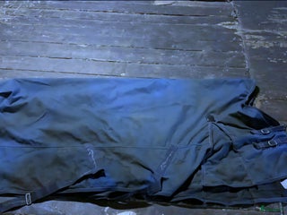 Täcken hästutrustning till salu: Shires 100 gram utetäcke i strl 155 i Ulricehamn - Annons 3