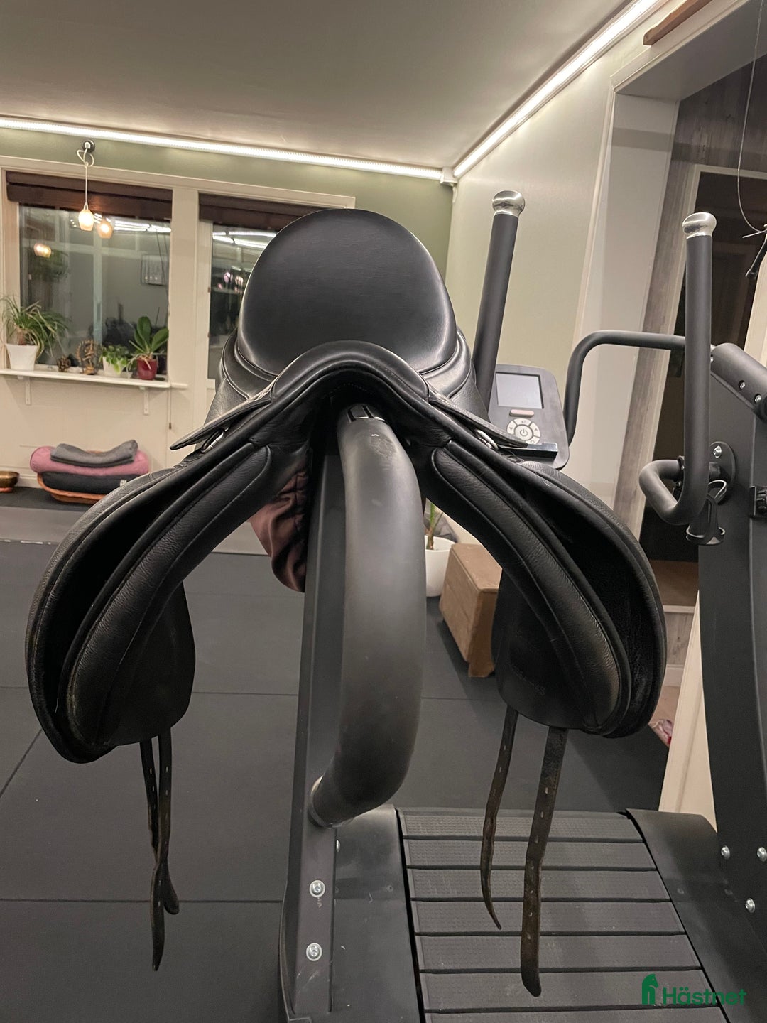 Sadlar hästutrustning till salu: X-vid dressyrsadel i Rimbo - Annons 2