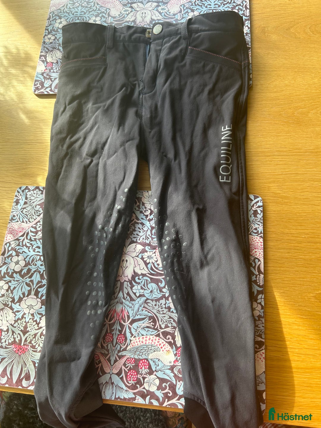 Ridbyxor ryttarutrustning till salu: Ridbyxor, ridkjol  i Flyinge - Annons 3