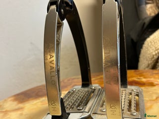 Stigbyglar hästutrustning till salu: Acavallo, Arena stigbygel. - Annons 4