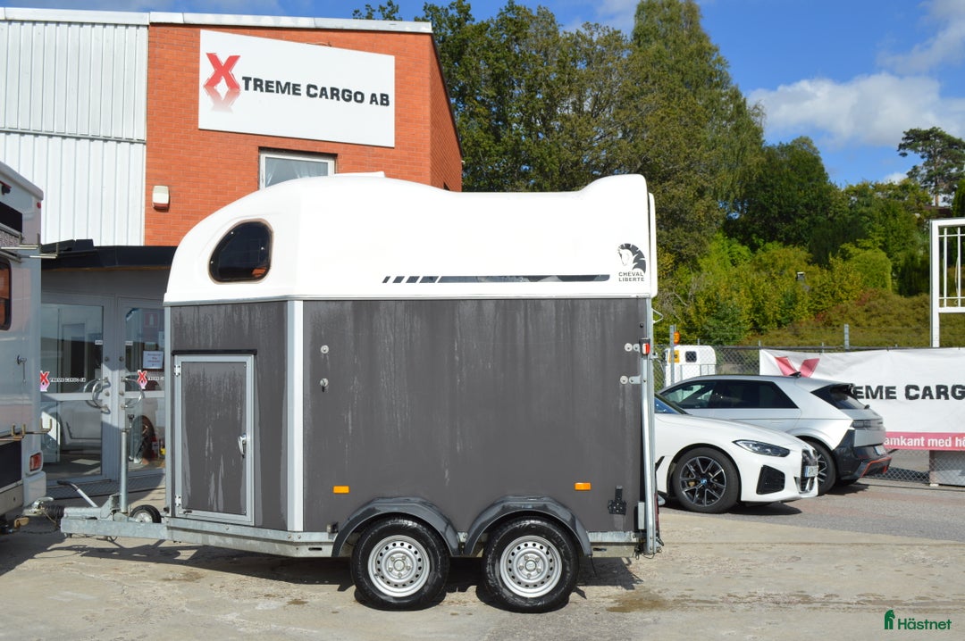 Hästtransporter  fordon & transport till salu: Cheval Gold Sadelkammare 2018 1900kg i Kvicksund - Annons 1