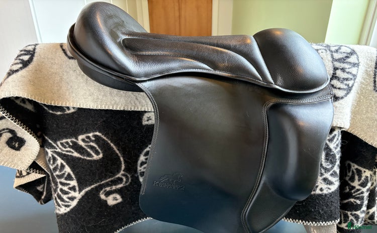 Sadlar hästutrustning till salu i Trångsund - Annons 15