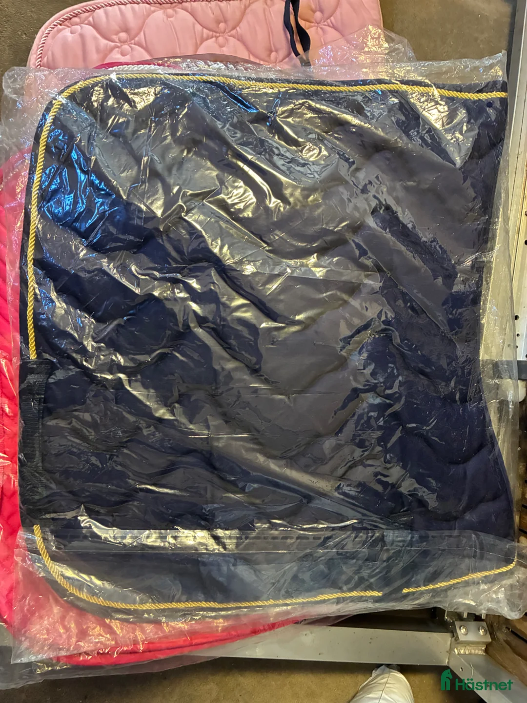 Schabrak & Vojlockar hästutrustning till salu: Nytt schabrak  - Annons 1