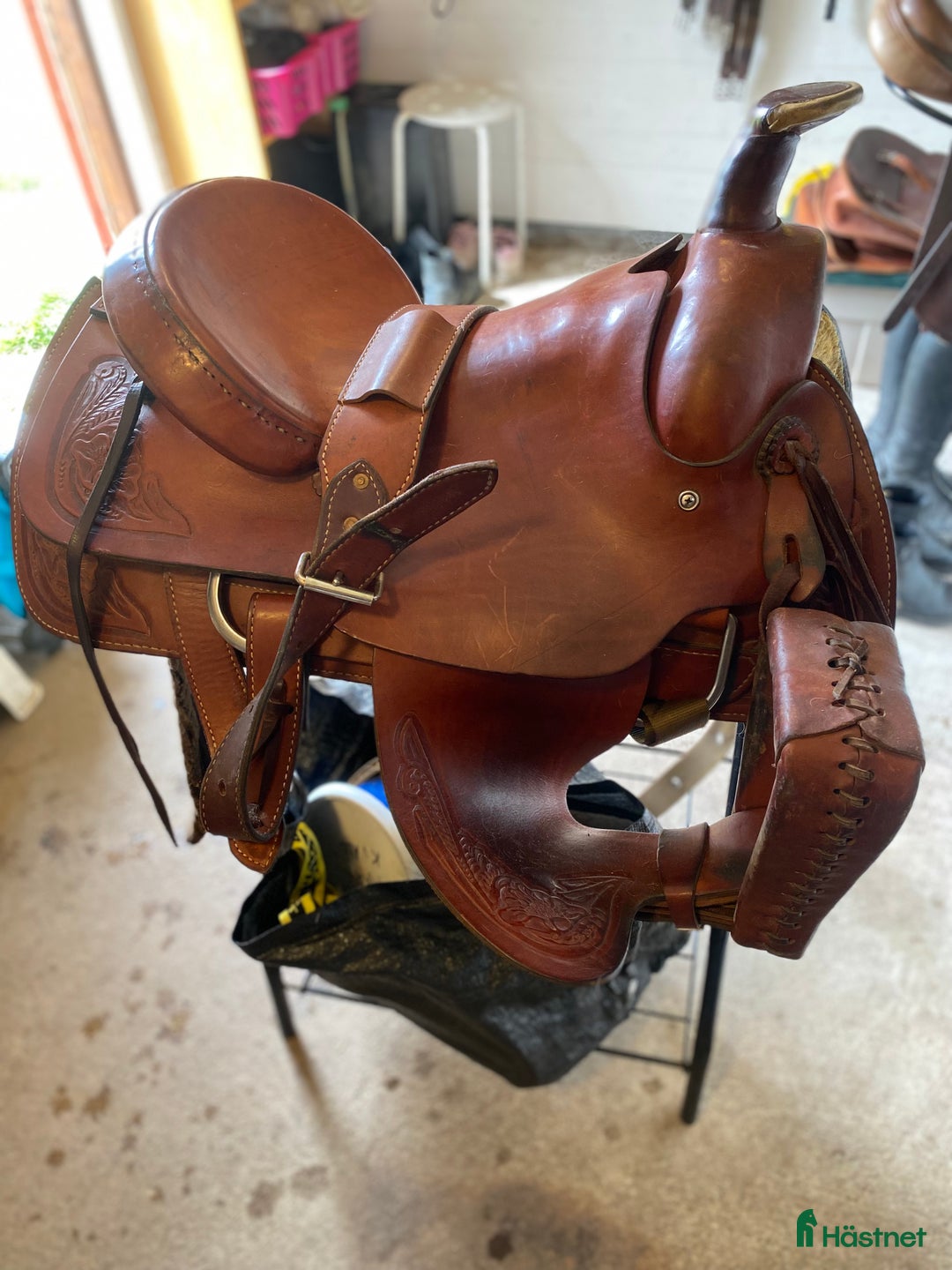 Sadlar hästutrustning till salu: Westernsadel i fint skick i Bua - Annons 1