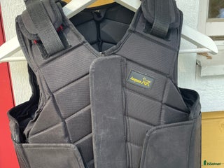 Säkerhetsvästar ryttarutrustning till salu: Säkerhetsväst junior i Åkersberga - Annons 10