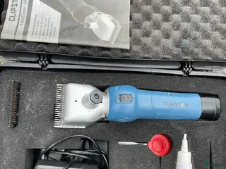 Övrig utrustning övrig utrustning till salu: Klippmaskin Kerbl farmclipper Akku 2 - Annons 4