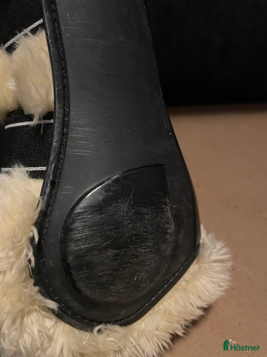 Benskydd hästutrustning till salu: Fluff senskydd! i Gävle - Annons 4