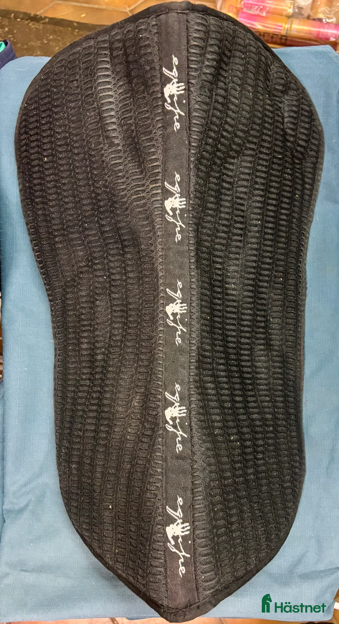 Sadeltillbehör hästutrustning till salu: Equipe sadelpadd i Lund - Annons 1