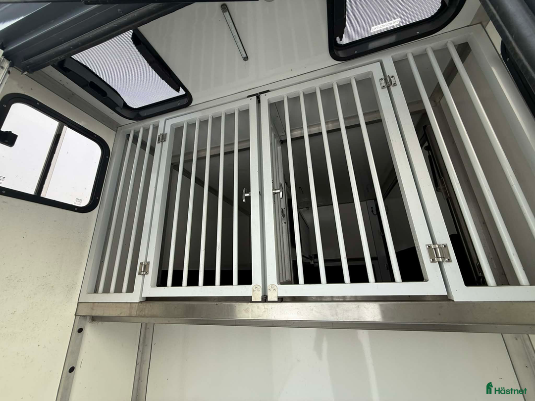 Hästlastbilar  fordon & transport till salu: NORDIC HORSE 5 *LASTVIKT 1000KG* i Köping - Annons 10