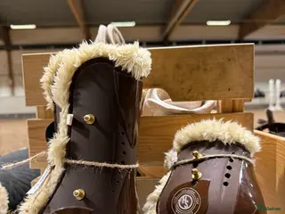 Benskydd hästutrustning Benskydd med ludd i Karlskoga - Annons 22