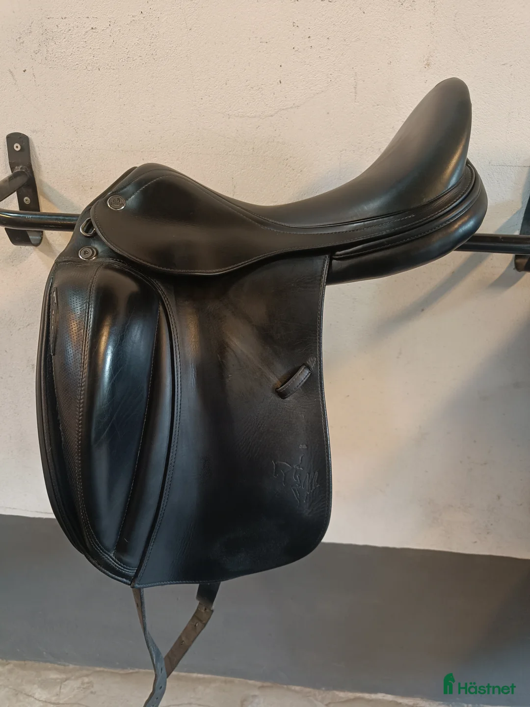 Sadlar hästutrustning till salu: Prestige X-Helen K Dressyrsadel  i Lund - Annons 1