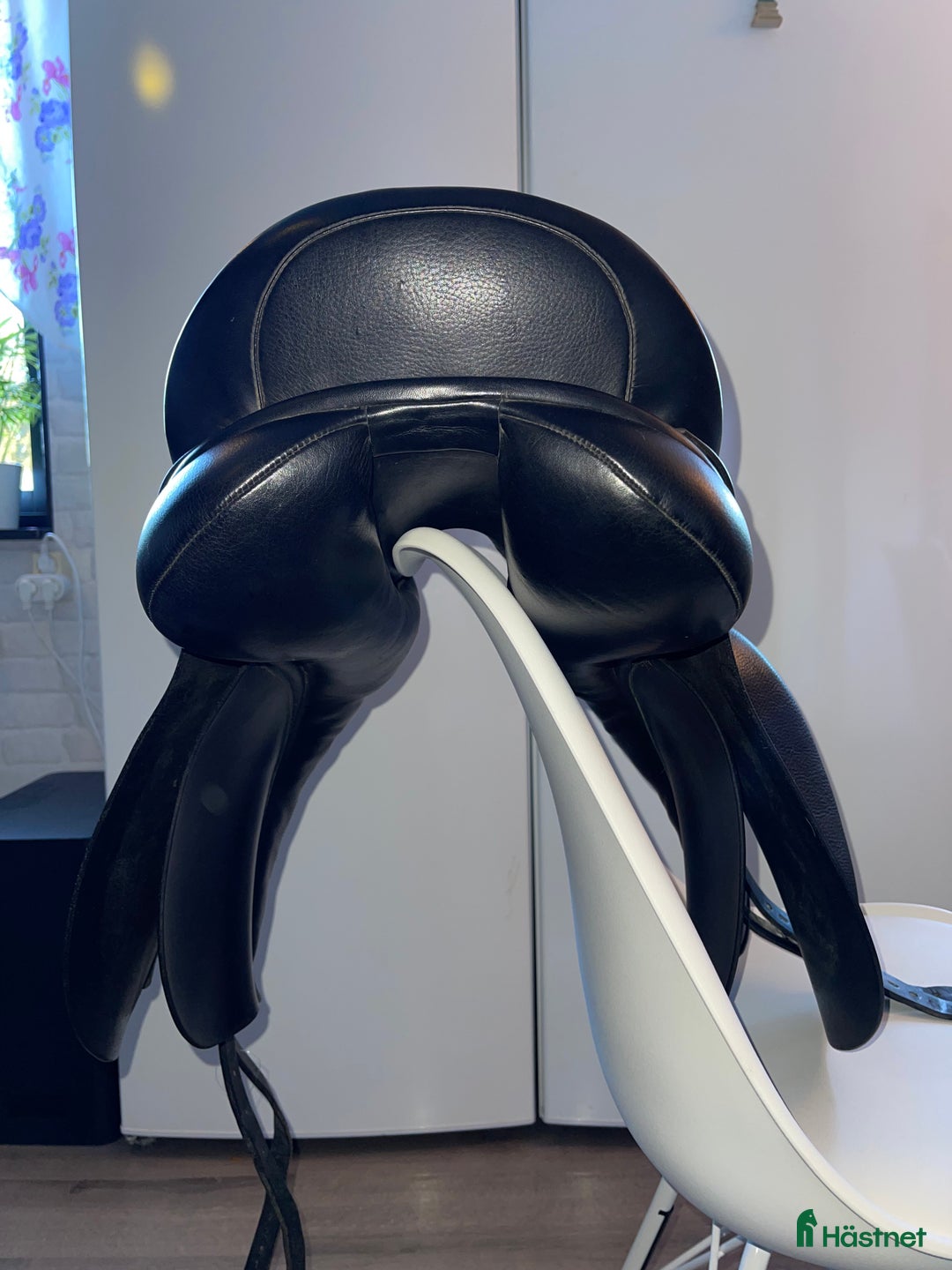 Sadlar hästutrustning till salu: Morris and Nolan dressyrsadel  i Åshammar - Annons 5