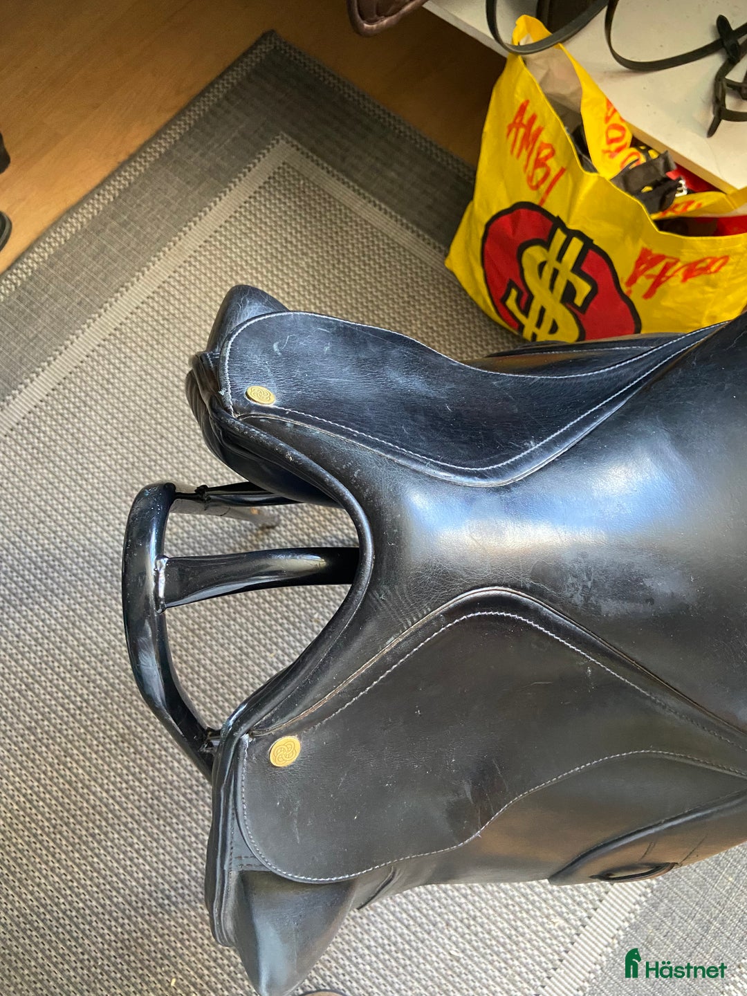 Sadlar hästutrustning till salu: Gold Medal Saddlery. Dressyr i Stallarholmen - Annons 2
