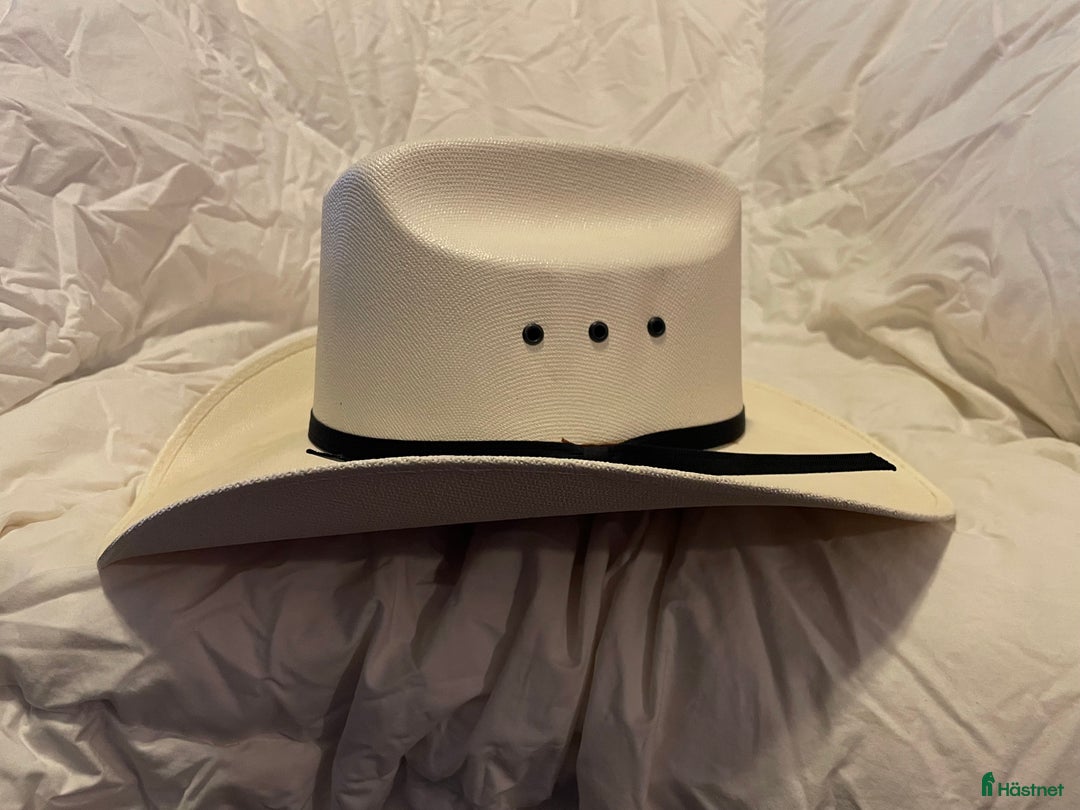 Övrig Ryttarutrustning ryttarutrustning till salu: Cowboyhattar av olika märken  i Umeå - Annons 2