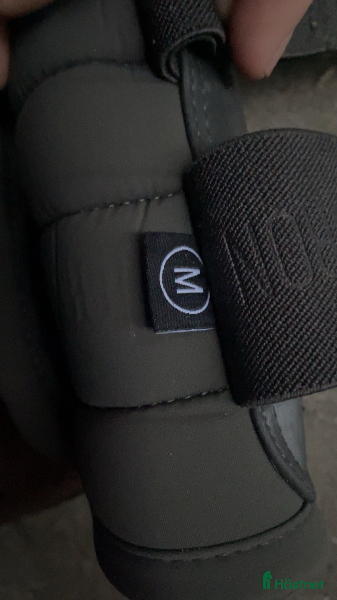 Benskydd hästutrustning till salu: Fina eskadron damasker i Norrtälje - Annons 3