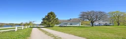  hästgårdar till salu: Gård med strandläge i Dalum - Annons 8