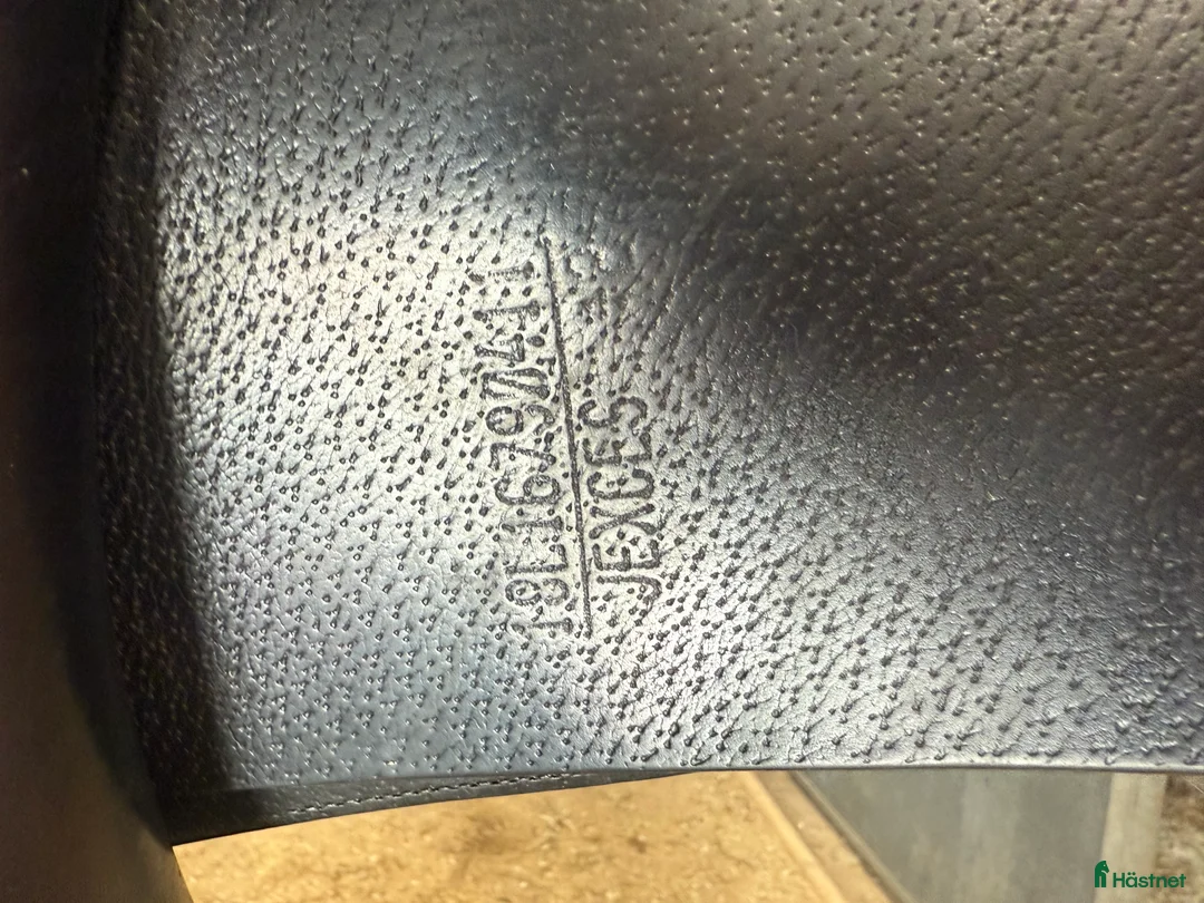 Sadlar hästutrustning till salu: Equipe sadel  i Hofors - Annons 5